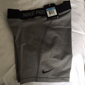 Nike Pro Spandex, women’s size M